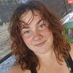 Meet your Posher, Carly